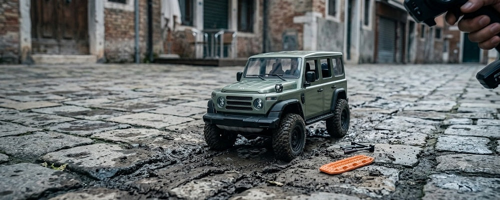 Can MN Model MN212 RC crawler body be directly mounted on MN Model MN300 RC car?